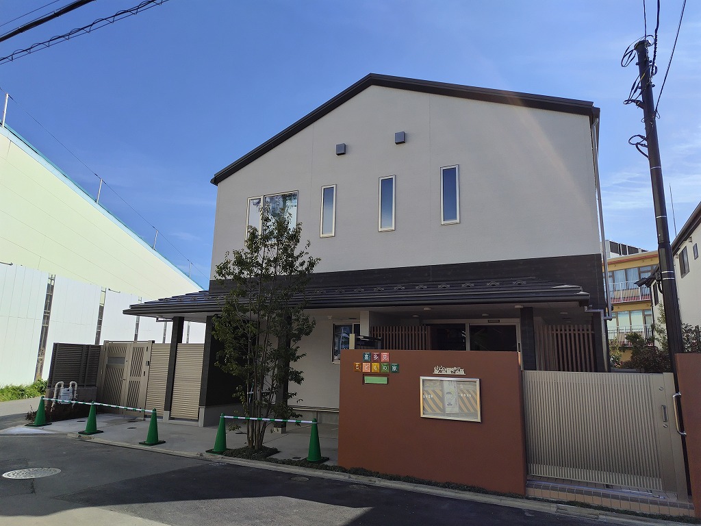 業務用消滅型生ごみ処理機ゴミサーを設置しました/保育園(東京都)